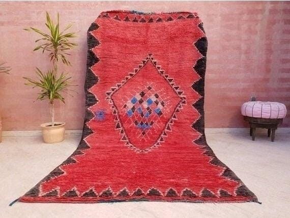 Vintage Moroccan Rug 5.6x10.5 Stunning Red boujaad rug boujad rug unique rug living room rug