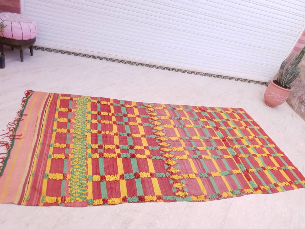 Vintage Moroccan Rug, kilim Rug, beautiful Unique muted morrocan rug Green Yellow Muted Red woven wool flatweave rug boujaad rug bedroom rug