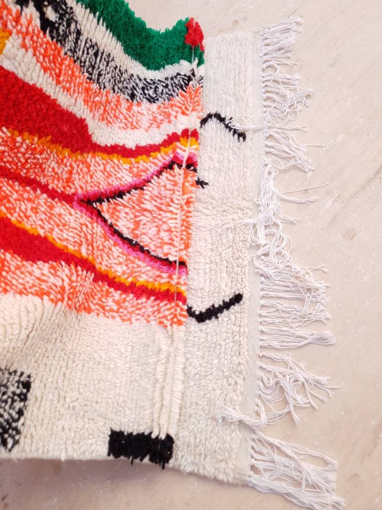 Moroccan rug 3.5x5.6 Fine Azilal rug, Authentic Berber morrocan rug, bedroom rug living room rug bedside rug children rug boho rug