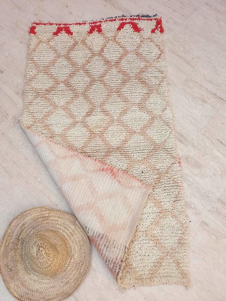 Vintage Moroccan Rug 3x5.6 Super Pretty vintage Berber Wool Rug, Peach Eggshell  Geometric boujaad berber rug, artistic Red accent rug
