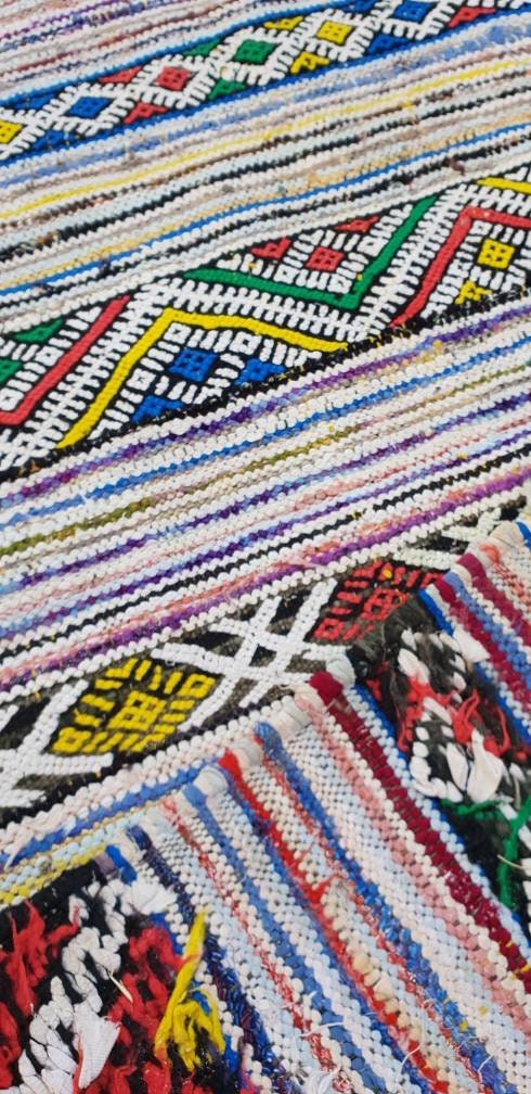 Vintage Moroccwn rug, Kilim Rug 2.9x8.7 Vintage Morrocan kilim Rug, berber rug bedroom rug living room rug boho rug hallway rug boujaad rug