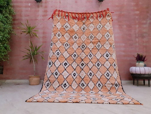 Gorgeous vintage Moroccan Rug 5.5x8.5 Boujaad rug, Fabulous Antique Vintage Moroccan rug, geometric Blush peach rug